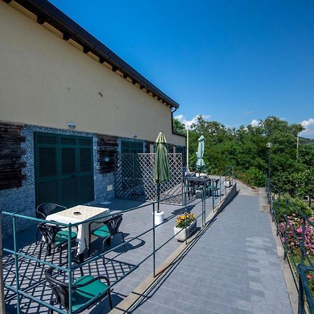 211 - Appartamento Acacia, Terrazza Giardino E Piscina Carro Esterno foto