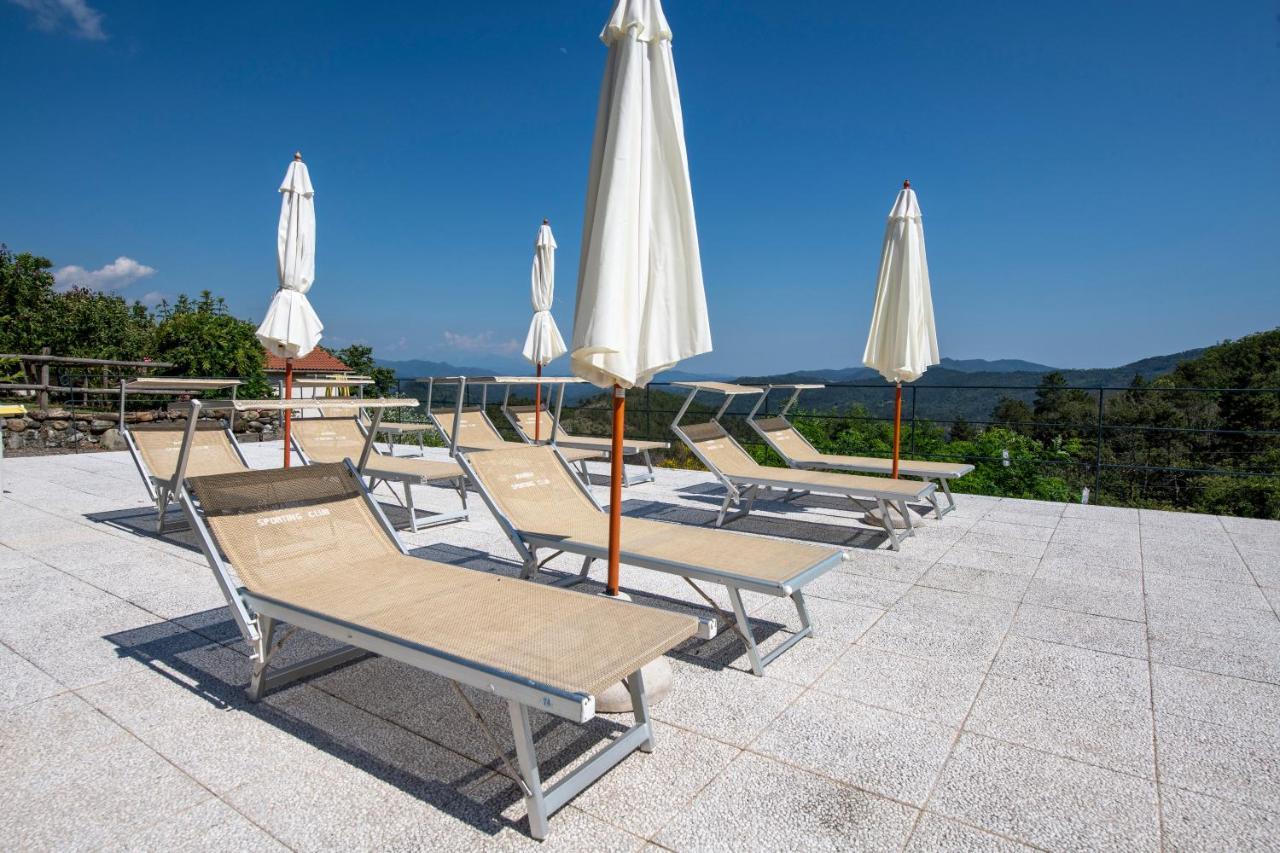 211 - Appartamento Acacia, Terrazza Giardino E Piscina Carro Esterno foto